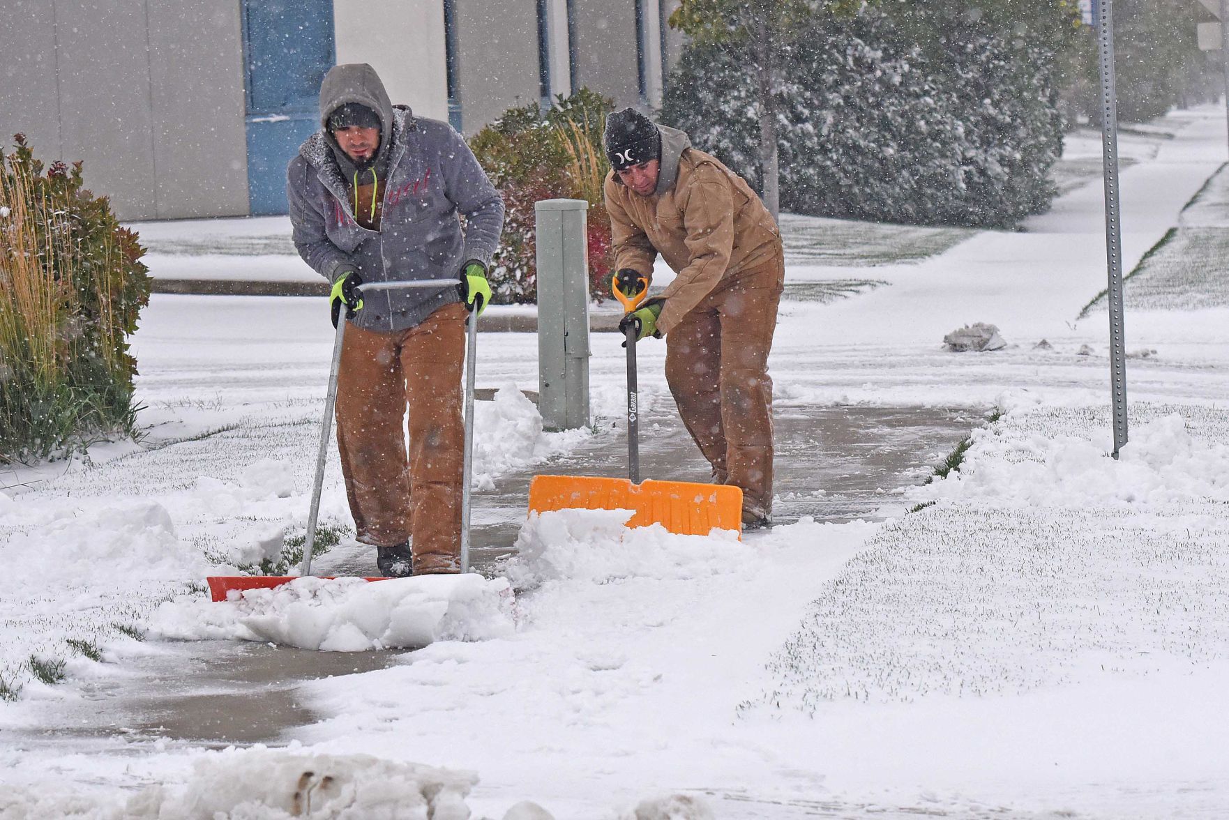 Clearing snow